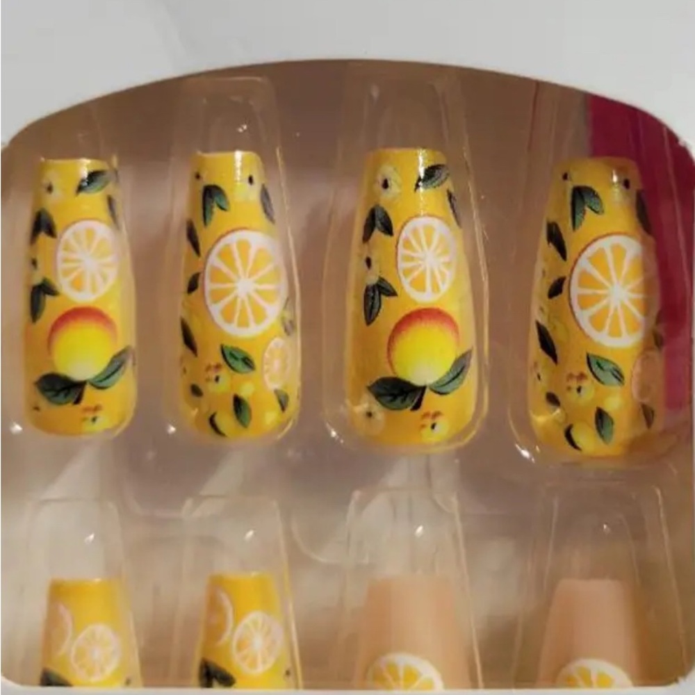 Summer Lemon Yellow Press On Nail Art Reusable 24 pc Medium NWT - Picture 8 of 11